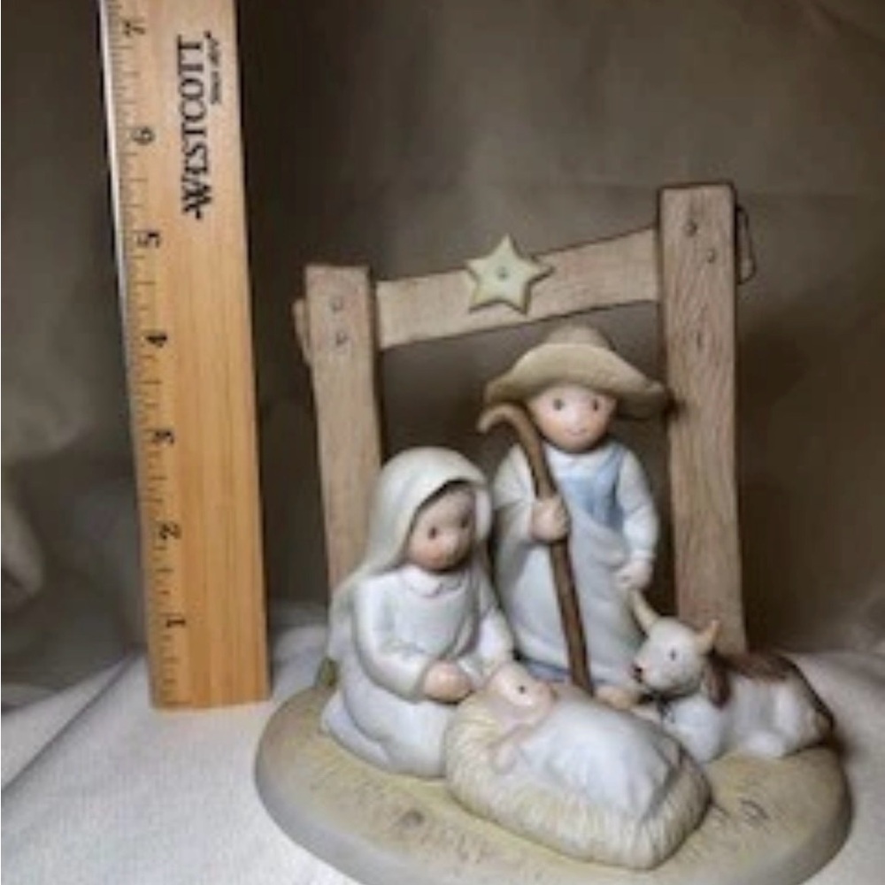 Home Interiors Nativity Scene Figurine - Cream and Tan